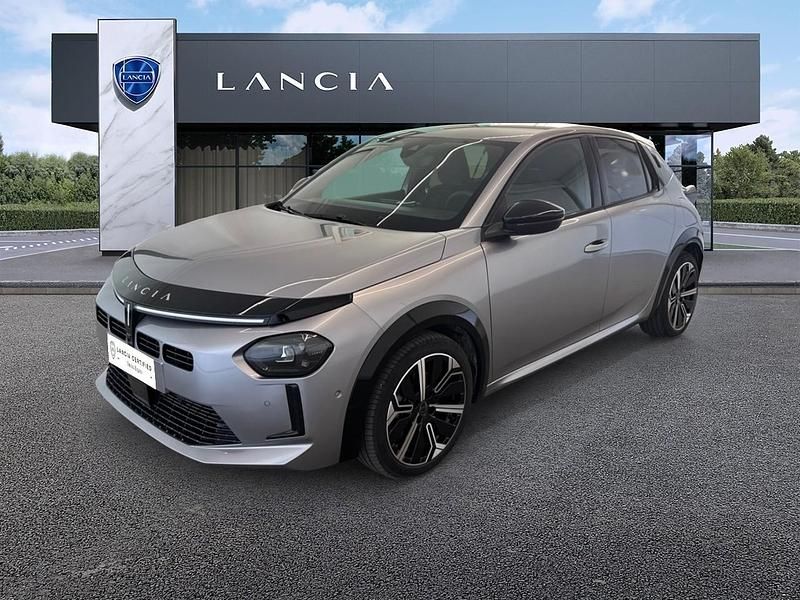 Usata Lancia Ypsilon 101 CV (74 kW) 2025 Grigio Utilitaria