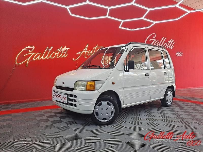 Usata Daihatsu Move 44 CV (32 kW) 1998 Bianco Monovolume