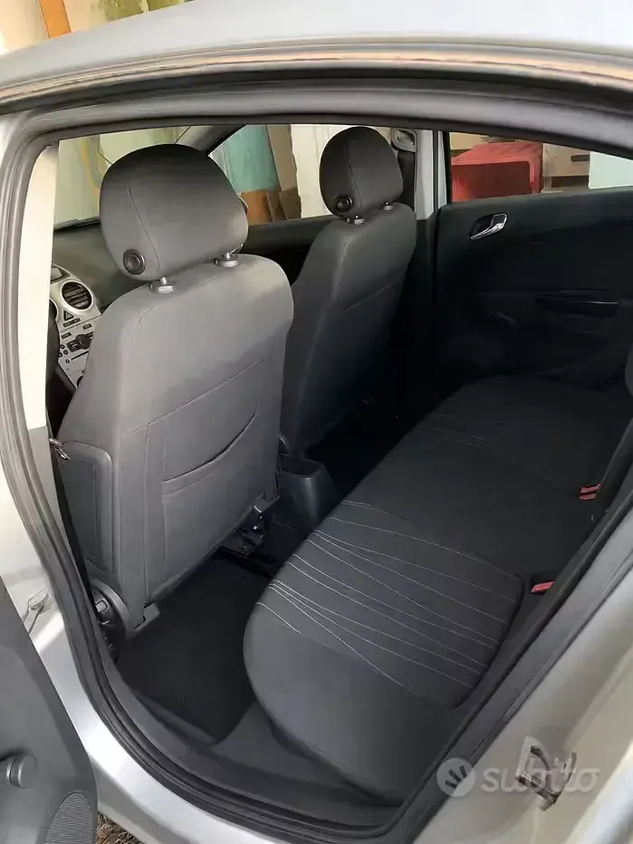 Usata Opel Corsa 90 CV (66 kW) 2006 Grigio Utilitaria