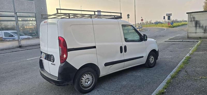 Usata Fiat Doblò Active 90 CV (66 kW) 2010 Other Monovolume