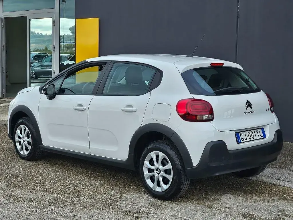 Usata Citroën C3 Feel 102 CV (75 kW) 2022 Bianco Utilitaria