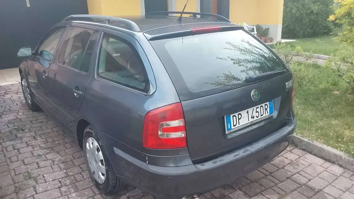 Usata Skoda Octavia 105 CV (77 kW) 2008 Grigio Station wagon