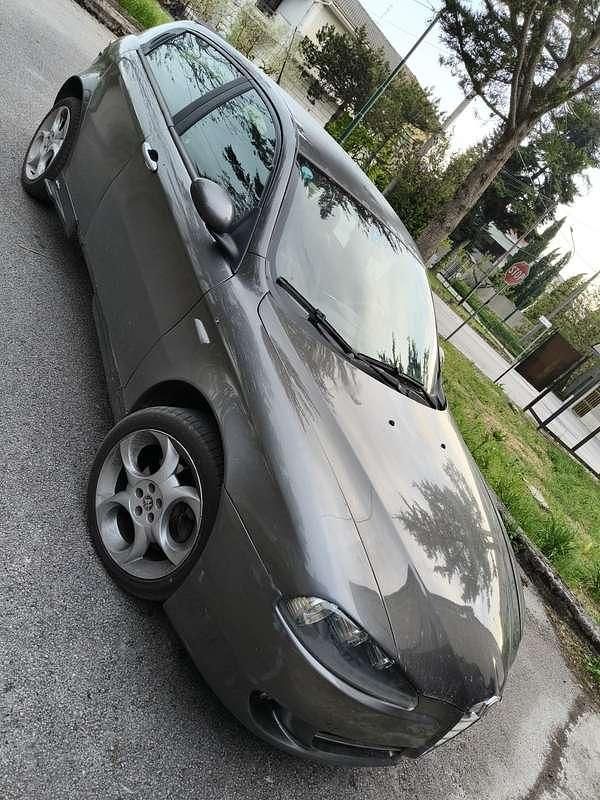 Usata Alfa Romeo 147 Exclusive 116 CV (85 kW) 2007 Utilitaria