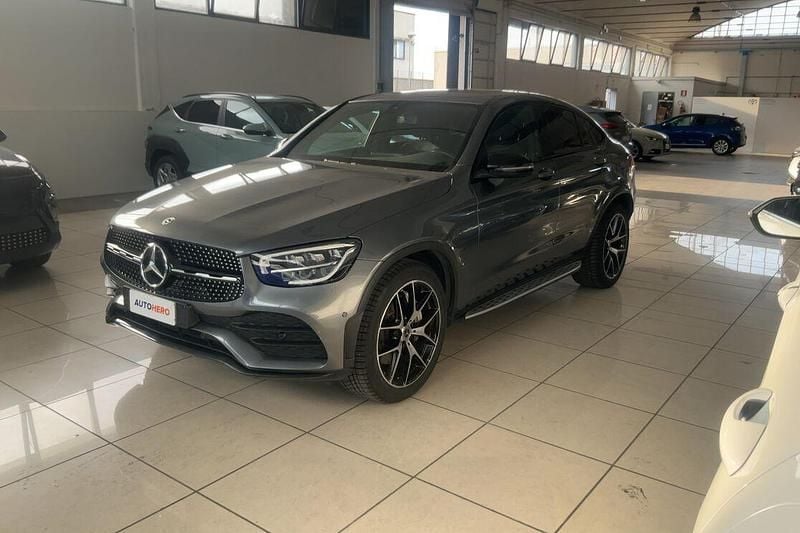 Grigio Usata 2022 Mercedes GLC300 Executive Coupé | 43.399 € (Super prezzo) - Immagine 1/3