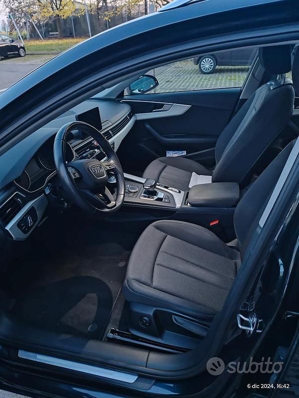 Usata Audi A4 150 CV (110 kW) 2017 Blu Station wagon