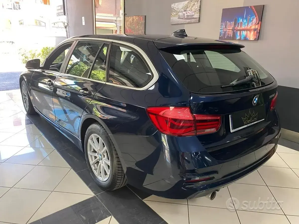 Usata BMW 318 Luxury Line 163 CV (119 kW) 2016 Bluazzurro Station wagon