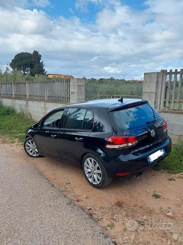 Usata VW Golf VI 122 CV (89 kW) 2009 Nero Utilitaria