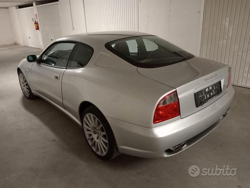 Begagnad Maserati 4200 GT 390 HK (286 kW) 2002 Grå Sportkupé