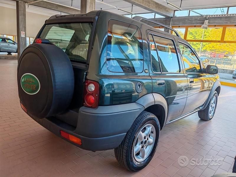 Usata Land Rover Freelander 120 CV (88 kW) 1999 Verde SUV