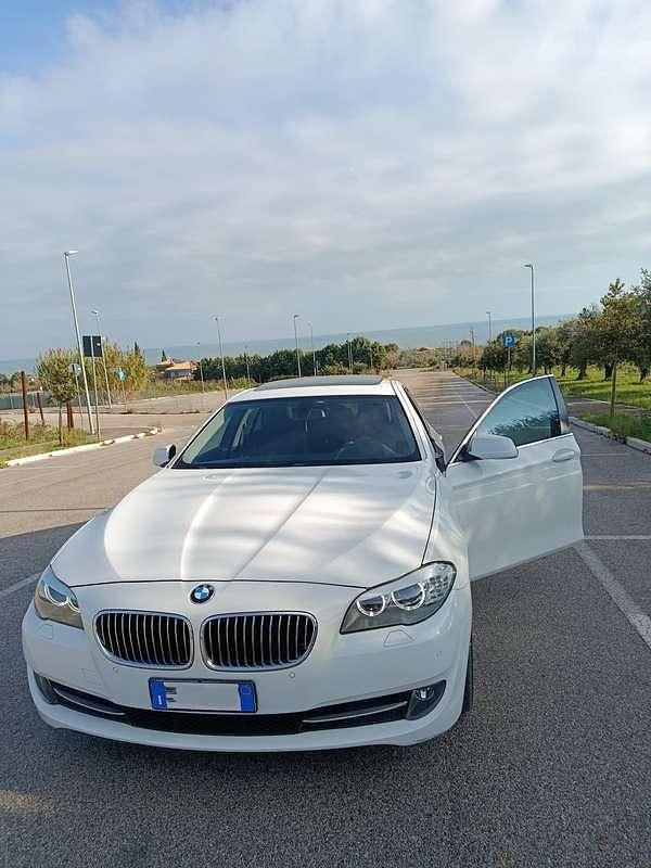 Usata BMW 520 M Sport 184 CV (135 kW) 2011 Bianco Berlina