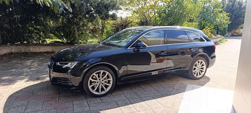 Nero Usata 2017 Audi A4 Sport Station wagon | 19.000 € (Buon prezzo) - Immagine 1/4