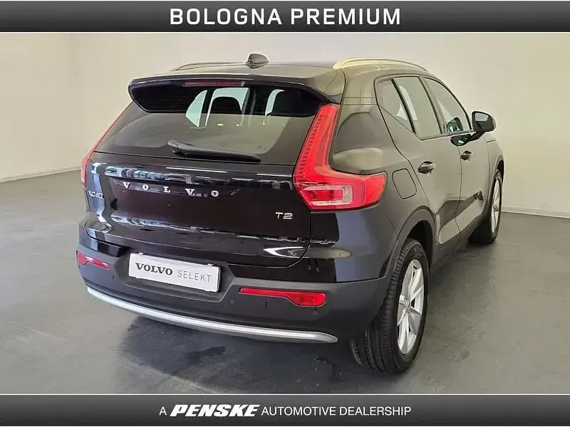 Usata Volvo XC40 Core 129 CV (94 kW) 2022 Nero SUV