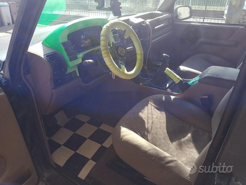 Usata Land Rover Discovery 113 CV (83 kW) 1994 SUV