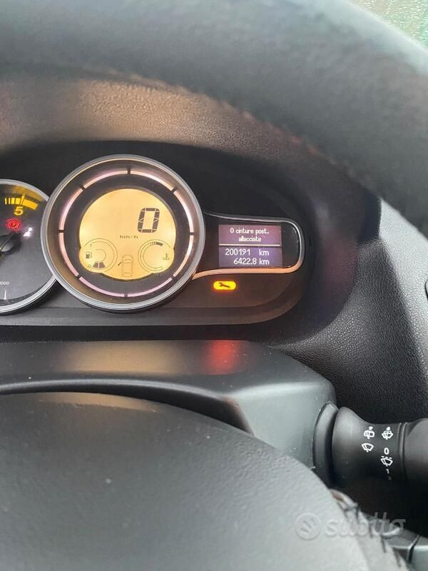 Grigio Usata 2012 Renault Mégane GrandTour Station wagon | 3500 € (Ottimo prezzo) - Immagine 1/4