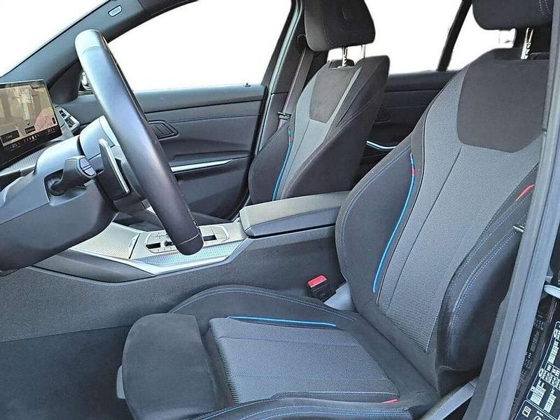 Usata BMW 320 M Sport 190 CV (139 kW) 2025 Black sapphire metallizzato Berlina