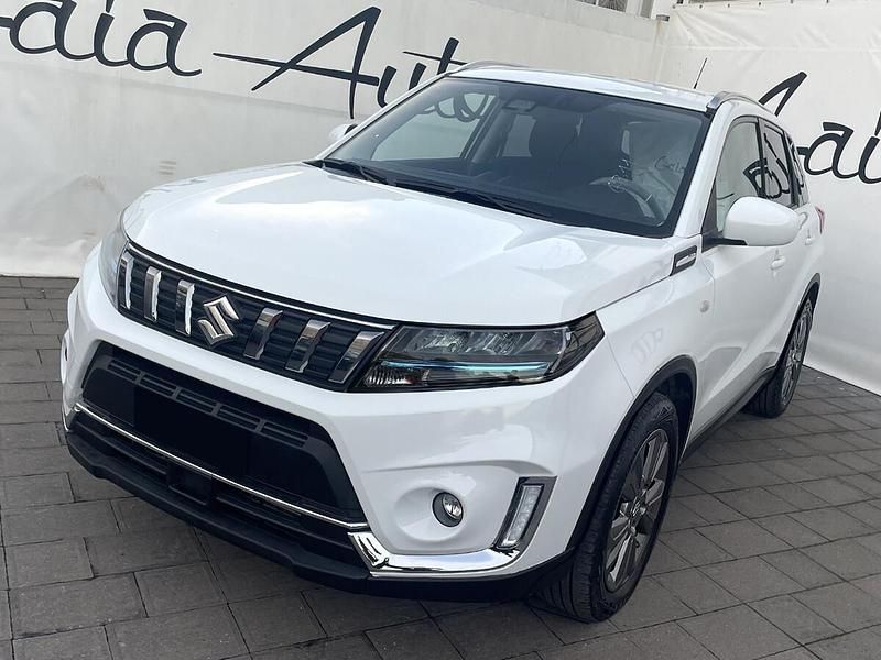Usata Suzuki Vitara Cool 129 CV (94 kW) 2023 Bianco SUV