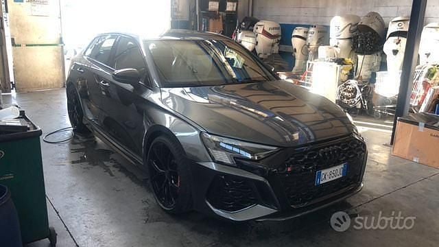 Grigio Usata 2023 Audi RS3 Tre volumi | 59.900 € (Ottimo prezzo) - Immagine 1/4