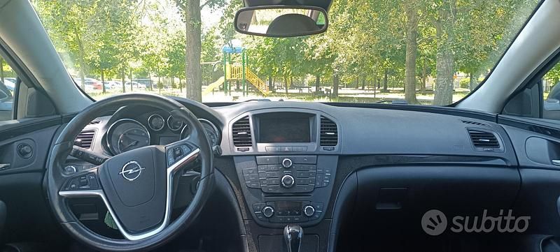 Usata Opel Insignia Cosmo 160 CV (117 kW) 2010 Grigio Station wagon
