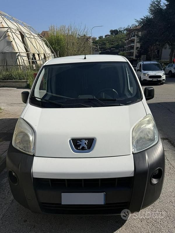 Usata Peugeot Bipper 75 CV (55 kW) 2013 Bianco Monovolume