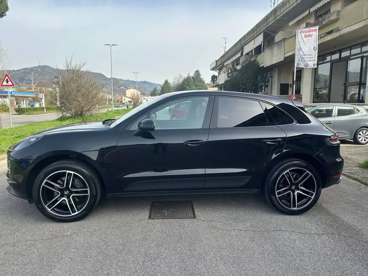 Usata Porsche Macan 245 CV (180 kW) 2020 Nero jet SUV