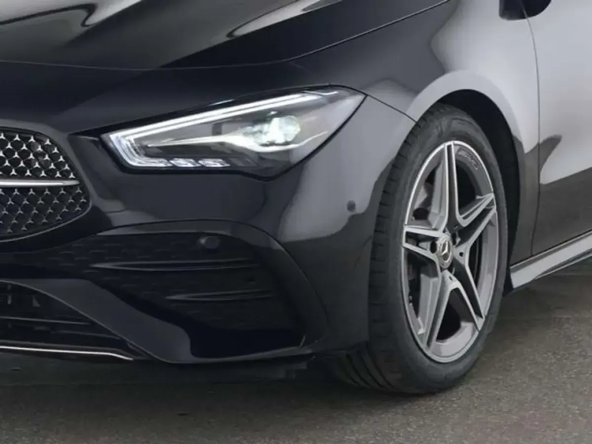 Usata Mercedes CLA180 Premium 136 CV (100 kW) 2025 Nero Berlina