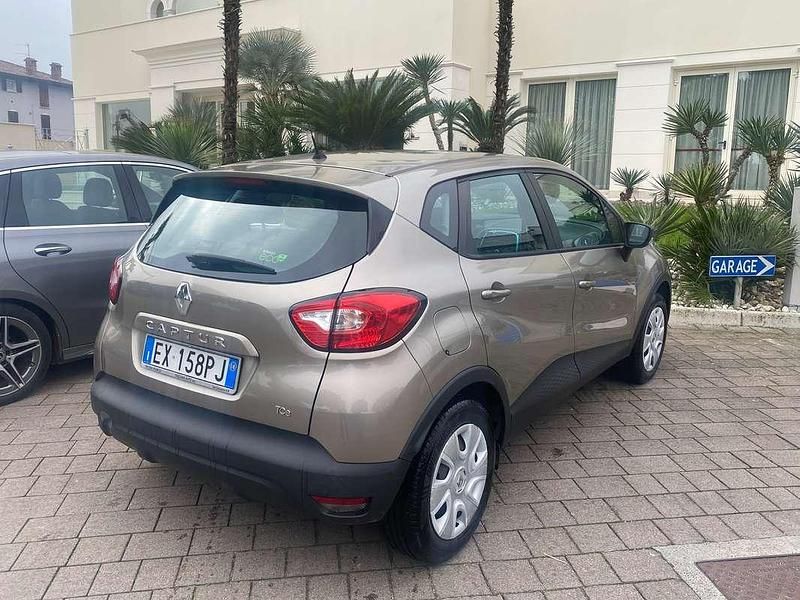 Usata Renault Captur 90 CV (66 kW) 2014 Beige SUV