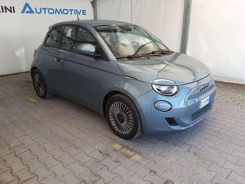 Usata Fiat 500e Icon 86 kW (118 CV) 2021 Blu/azzurro Berlina