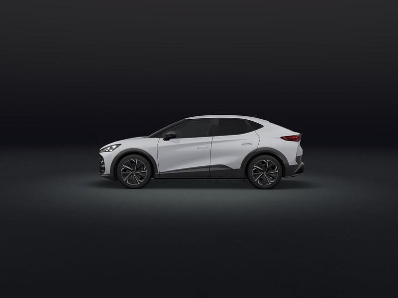 Nuova Cupra Tavascan Endurance 210 kW (286 CV) 2026 Argento white SUV