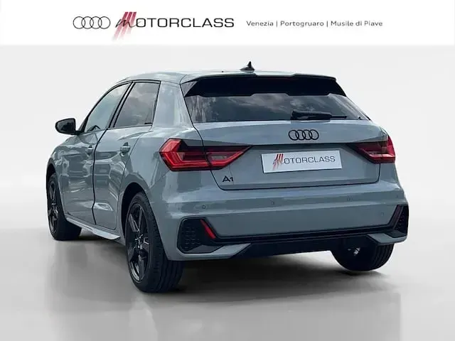 Nuova Audi A1 Sportback S-Line 116 CV (85 kW) 2026 Grigio freccia perla Utilitaria