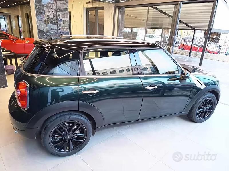 Second-hand Mini Cooper D Countryman 111 CP (81 kW) 2015 Negru SUV