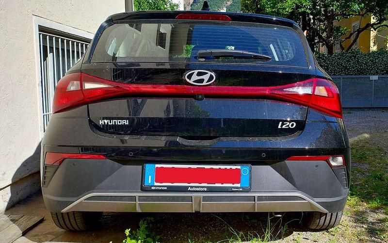 Usata Hyundai i20 95 CV (69 kW) 2024 Nero Utilitaria