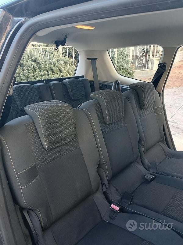 Usata Renault Scénic III Dynamique 110 CV (80 kW) 2009 Nero Monovolume