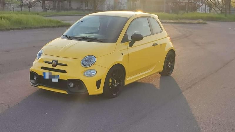 Usata Abarth 595 Turismo 165 CV (121 kW) 2021 Giallo