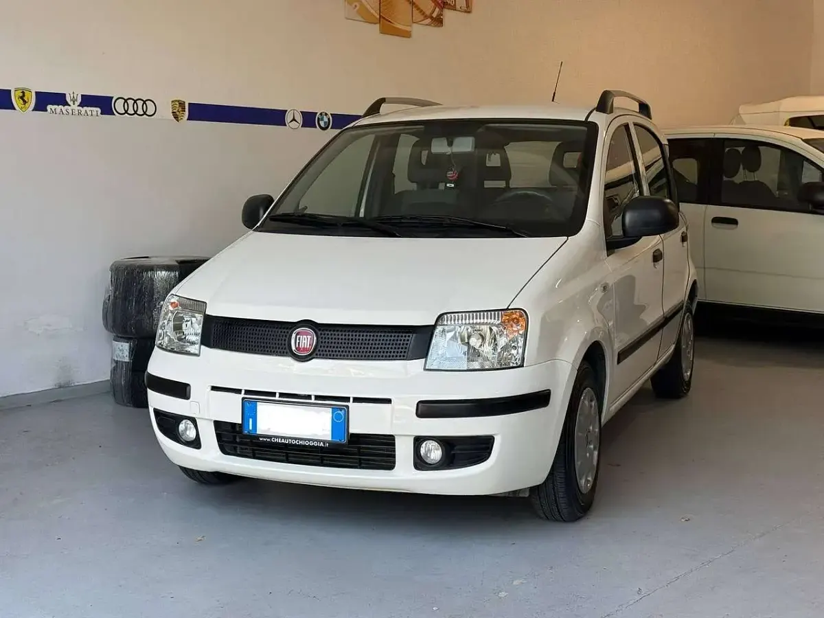 Usata Fiat Panda Emotion 69 CV (50 kW) 2012 Bianco Utilitaria