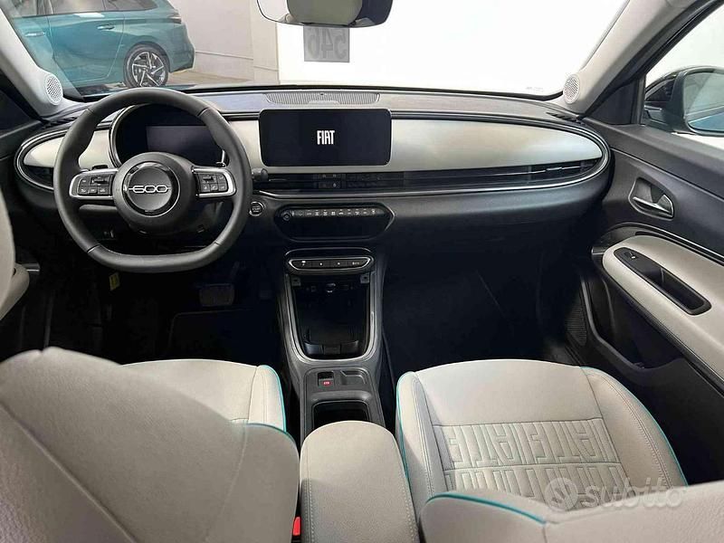 Usata Fiat 600 La Prima 110 CV (80 kW) 2025 Verde SUV