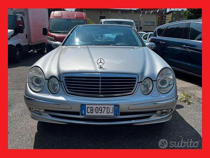 Usata 2002 Mercedes E240 Avantgarde Tre volumi | 6890 € - Immagine 1/4