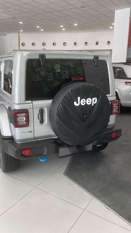Nuova Jeep Wrangler Unlimited Sahara 272 CV (200 kW) 2025 Argento SUV