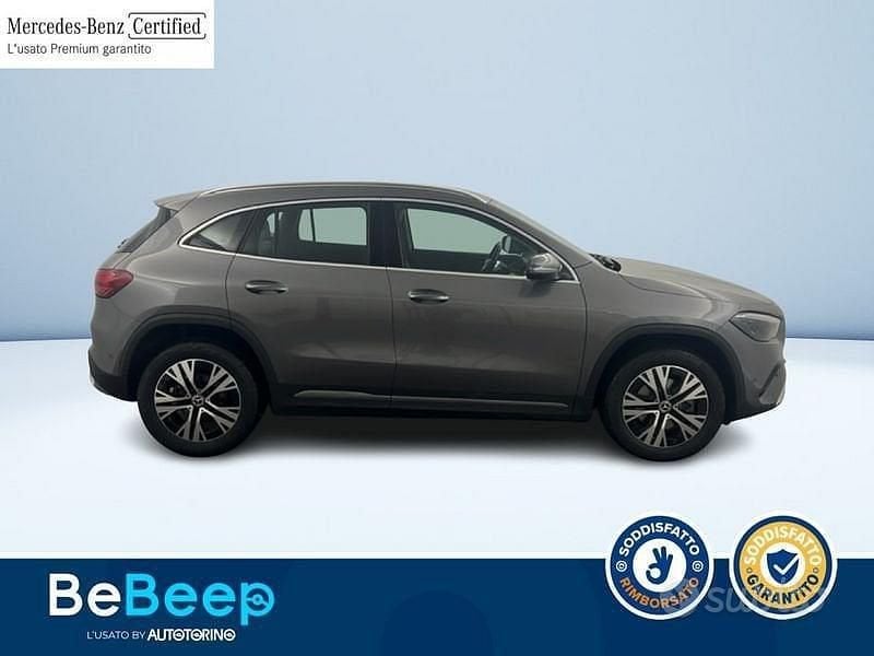 Usata Mercedes GLA200 Advanced 150 CV (110 kW) 2024 Grigio metallizzato SUV