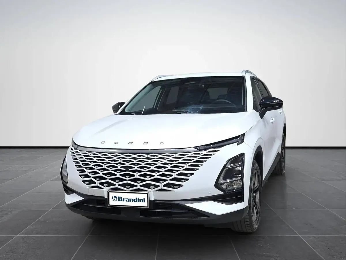 Usata Omoda 5 147 CV (108 kW) 2025 Bianco SUV