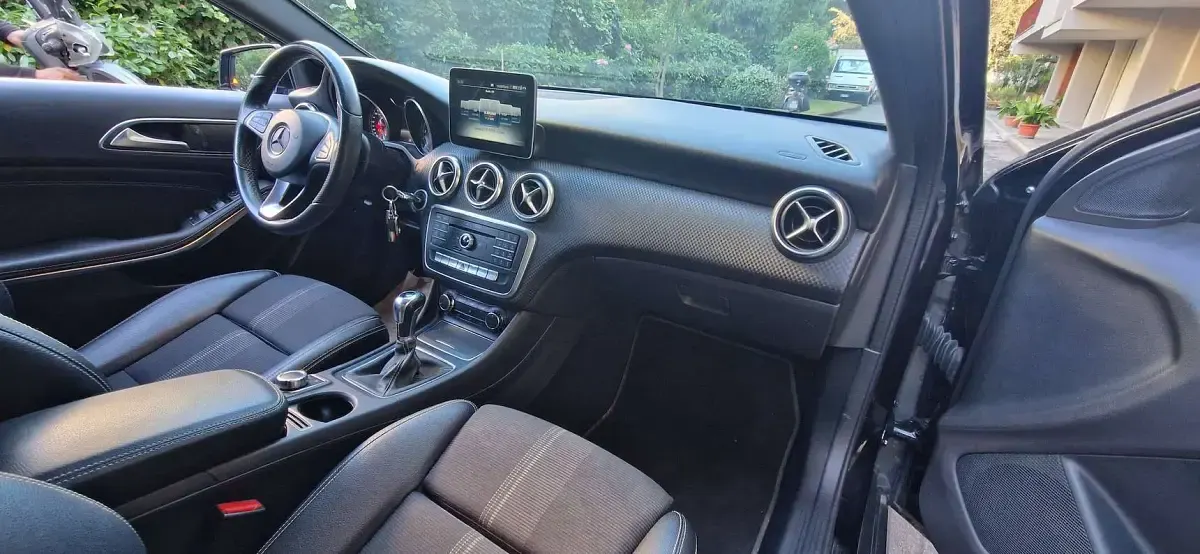 Usata Mercedes A180 Edition 109 CV (80 kW) 2017 Nero Berlina