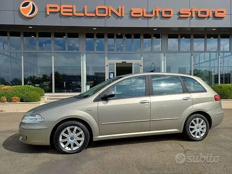 Usata Fiat Croma Dynamic 150 CV (110 kW) 2007 Station wagon