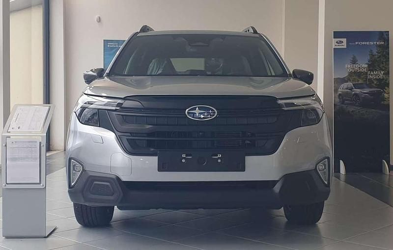 Nuova Subaru Forester Style 136 CV (100 kW) 2026 Argento SUV