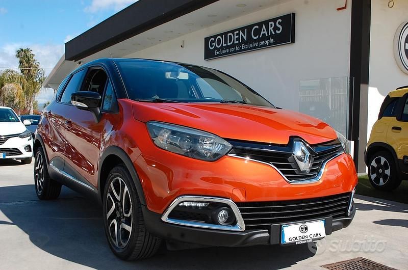 Usata Renault Captur 90 CV (66 kW) 2015 Arancione SUV