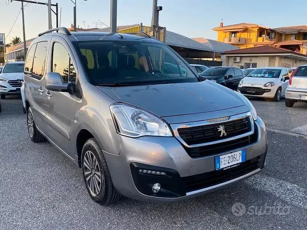 Usata Peugeot Partner 100 CV (73 kW) 2016 Grigio Monovolume