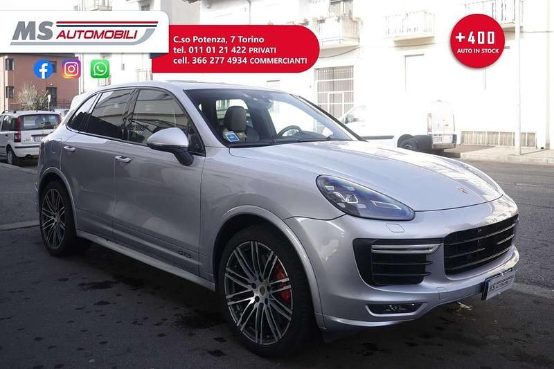 Argento Usata 2015 Porsche Cayenne SUV | 28.900 € (Buon prezzo) - Immagine 1/4