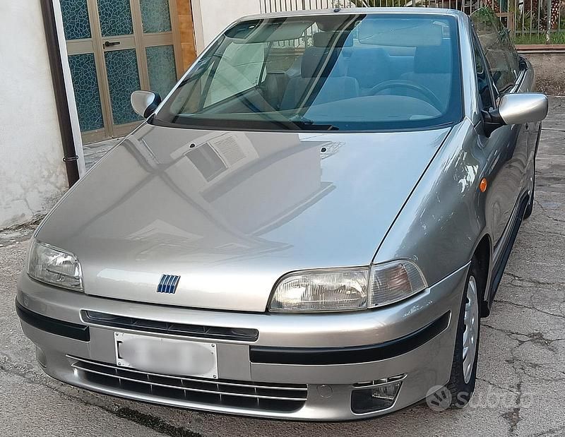 Usata Fiat Punto Cabriolet 86 CV (63 kW) 1998 Grigio Cabrio