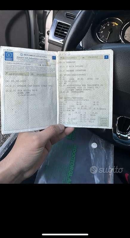 Usata Renault Mégane GrandTour LIMITED 110 CV (80 kW) 2015 Grigio Station wagon