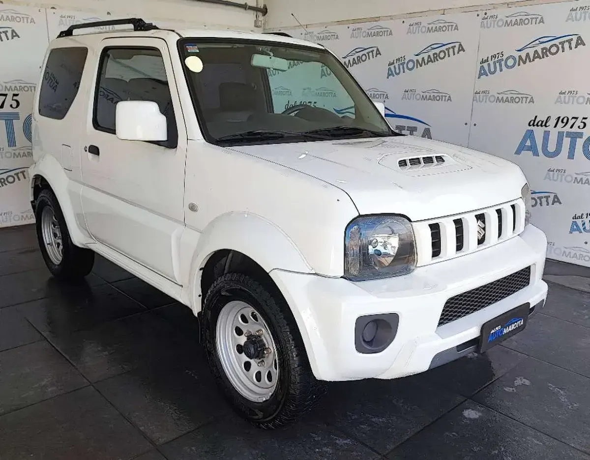 Usata Suzuki Jimny 86 CV (63 kW) 2015 Bianco SUV