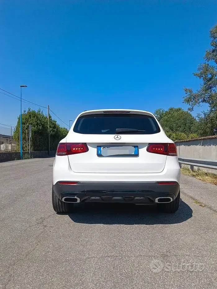 Usata Mercedes GLC220 194 CV (142 kW) 2021 Bianco SUV