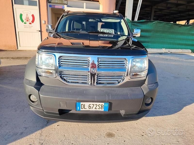 Usata Dodge Nitro SE 177 CV (130 kW) 2008 Nero SUV